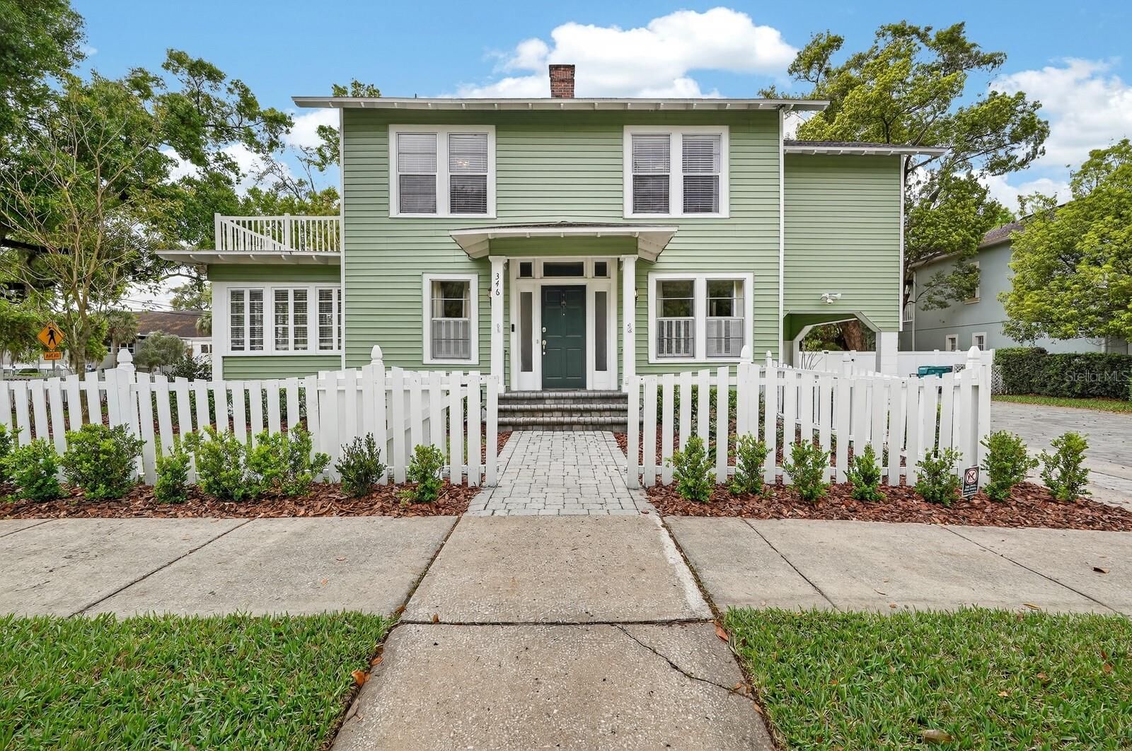 Property Photo:  346 E Kaley Street  FL 32806 