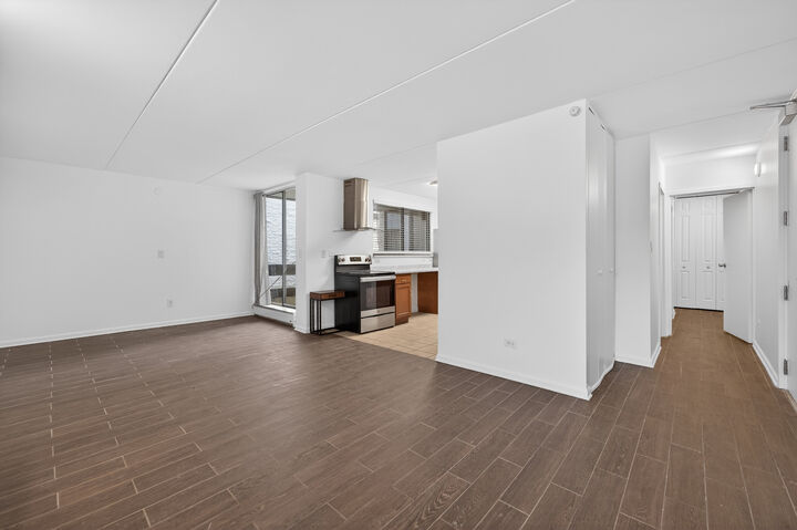 Property Photo:  362 W Miner Street 1A  IL 60005 