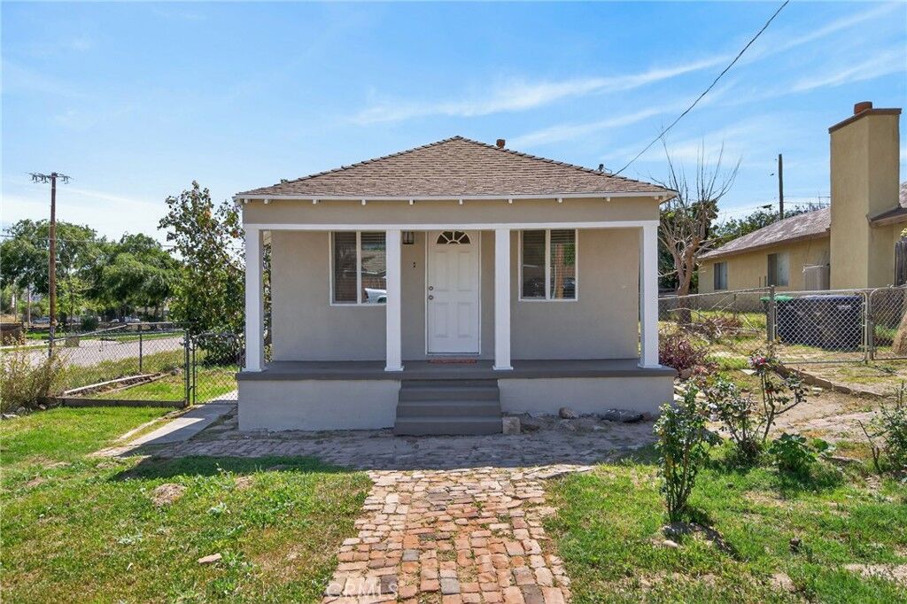 Property Photo: 410 W M Street CA 92324