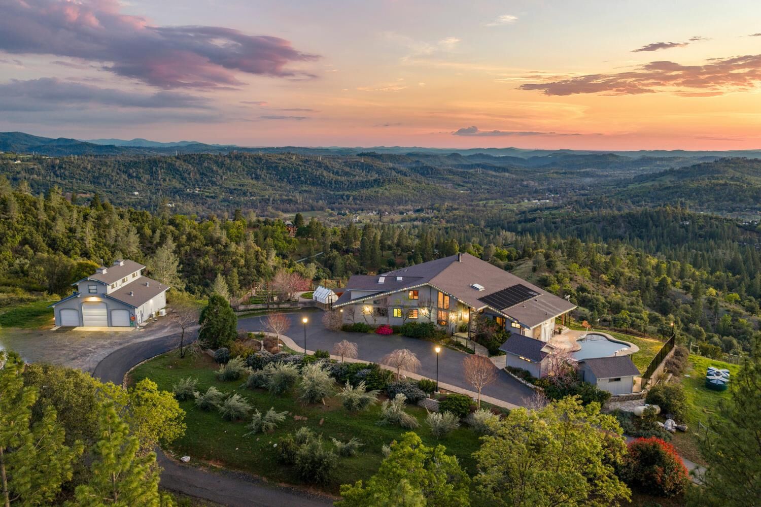 Property Photo:  984 Crestview Drive  CA 95247 