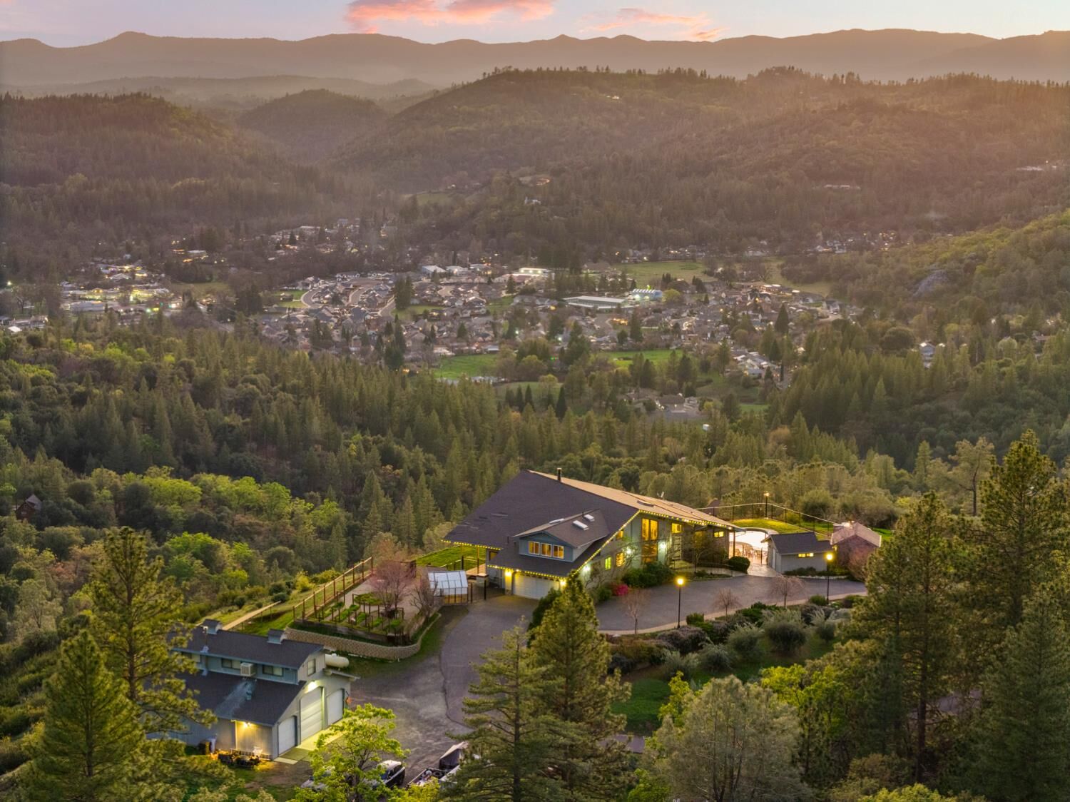 Property Photo:  984 Crestview Drive  CA 95247 