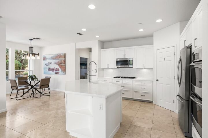 Property Photo:  1044 Callander Way  CA 95630 