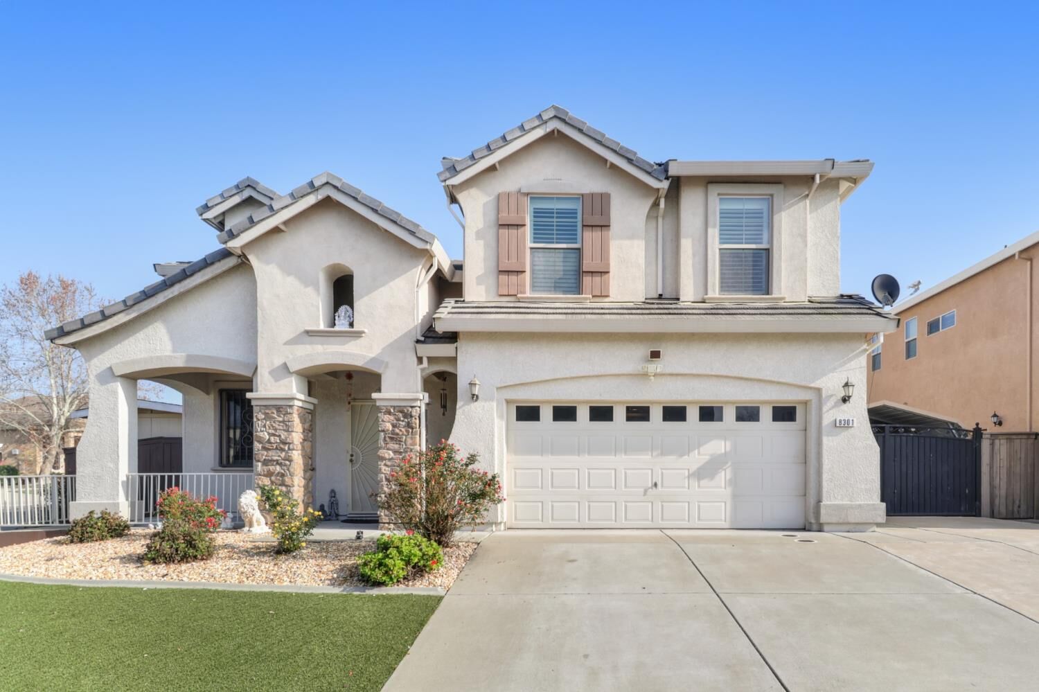 Property Photo:  8301 Sienna Sand Drive  CA 95829 