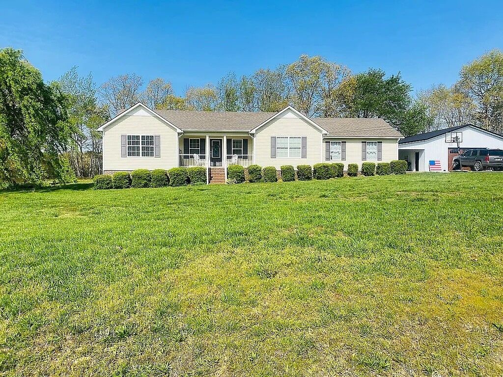 Property Photo:  126 Kelsie Cir  TN 38483 