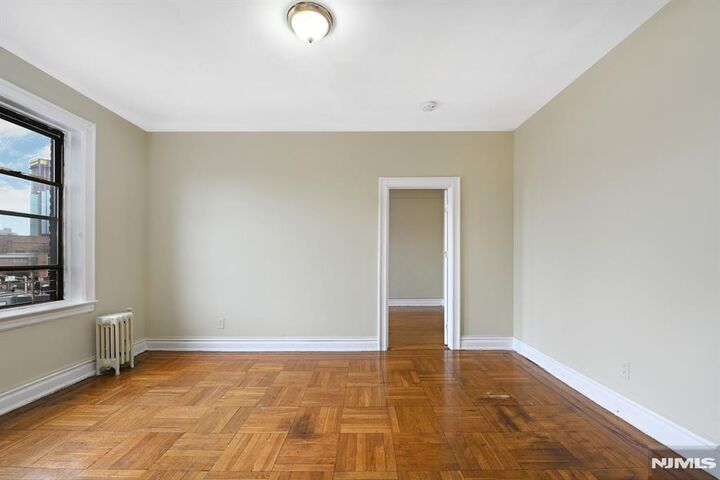Property Photo:  124 Storms Avenue 4E  NJ 07306 