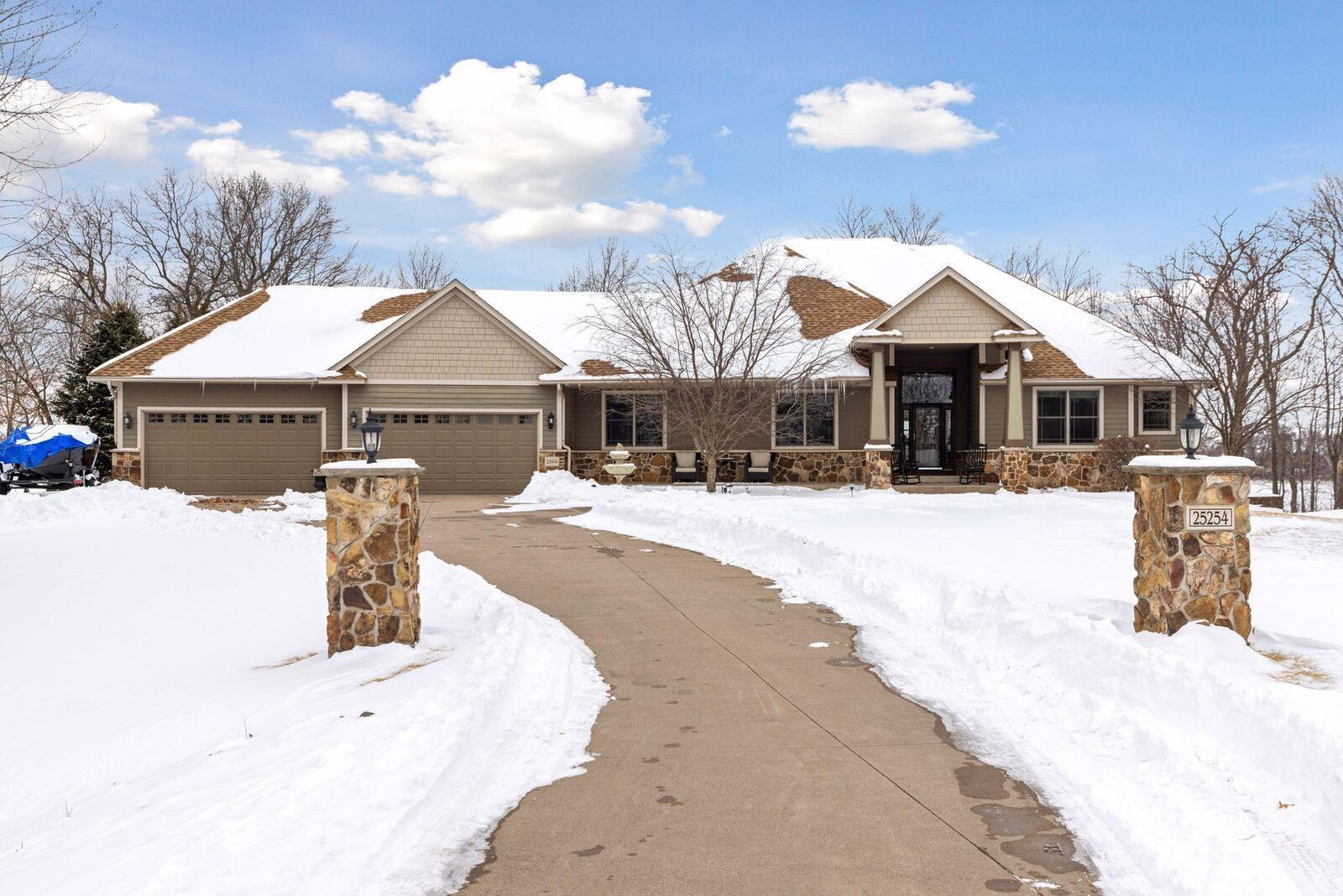 Property Photo:  25254 Firefly Avenue  MN 55092 