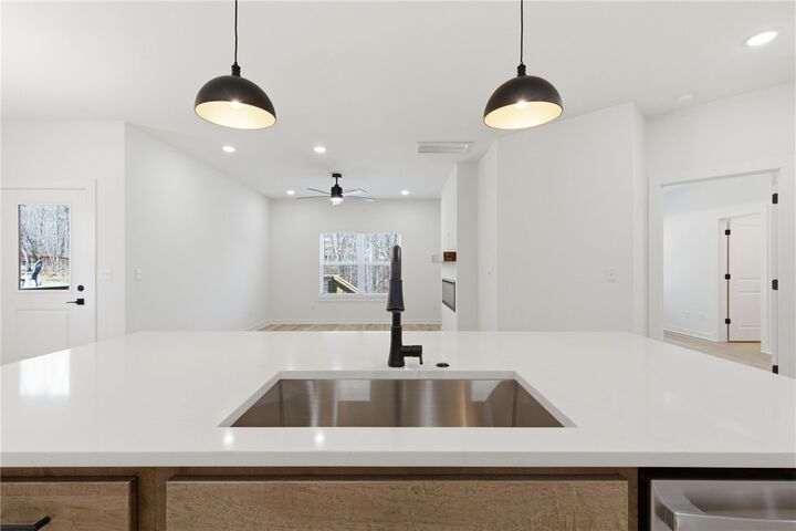 Property Photo:  5 Kirkdouglas Lane  AR 72715 