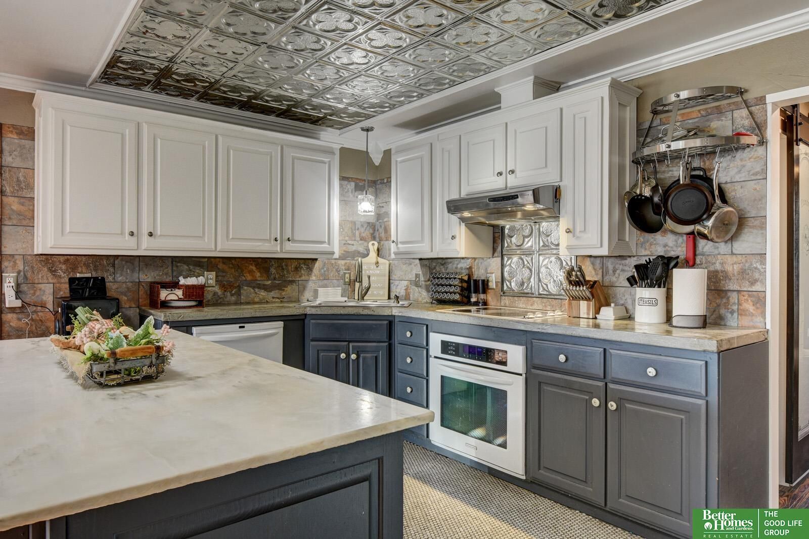 Property Photo:  104 S Chicago Street  NE 68463 