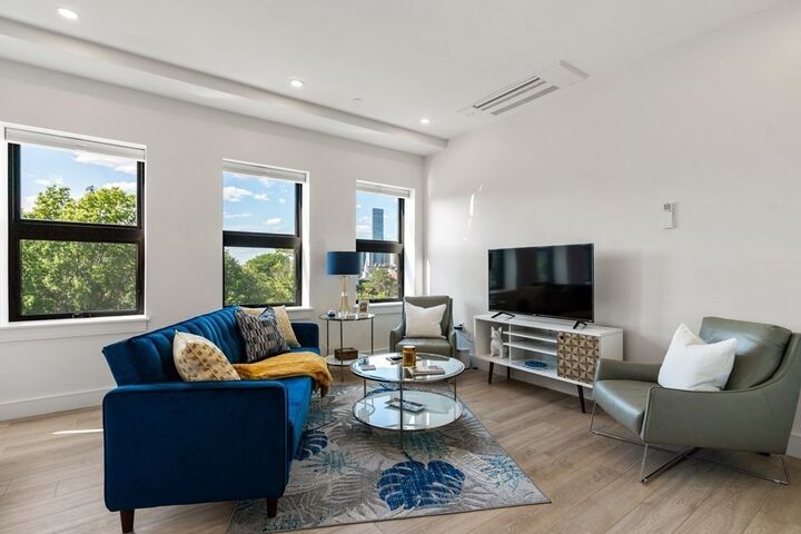 Property Photo:  1950 Washington St 3B  MA 02118 