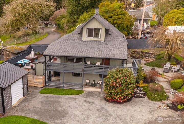 Property Photo:  25710  Pacific St  WA 98010 