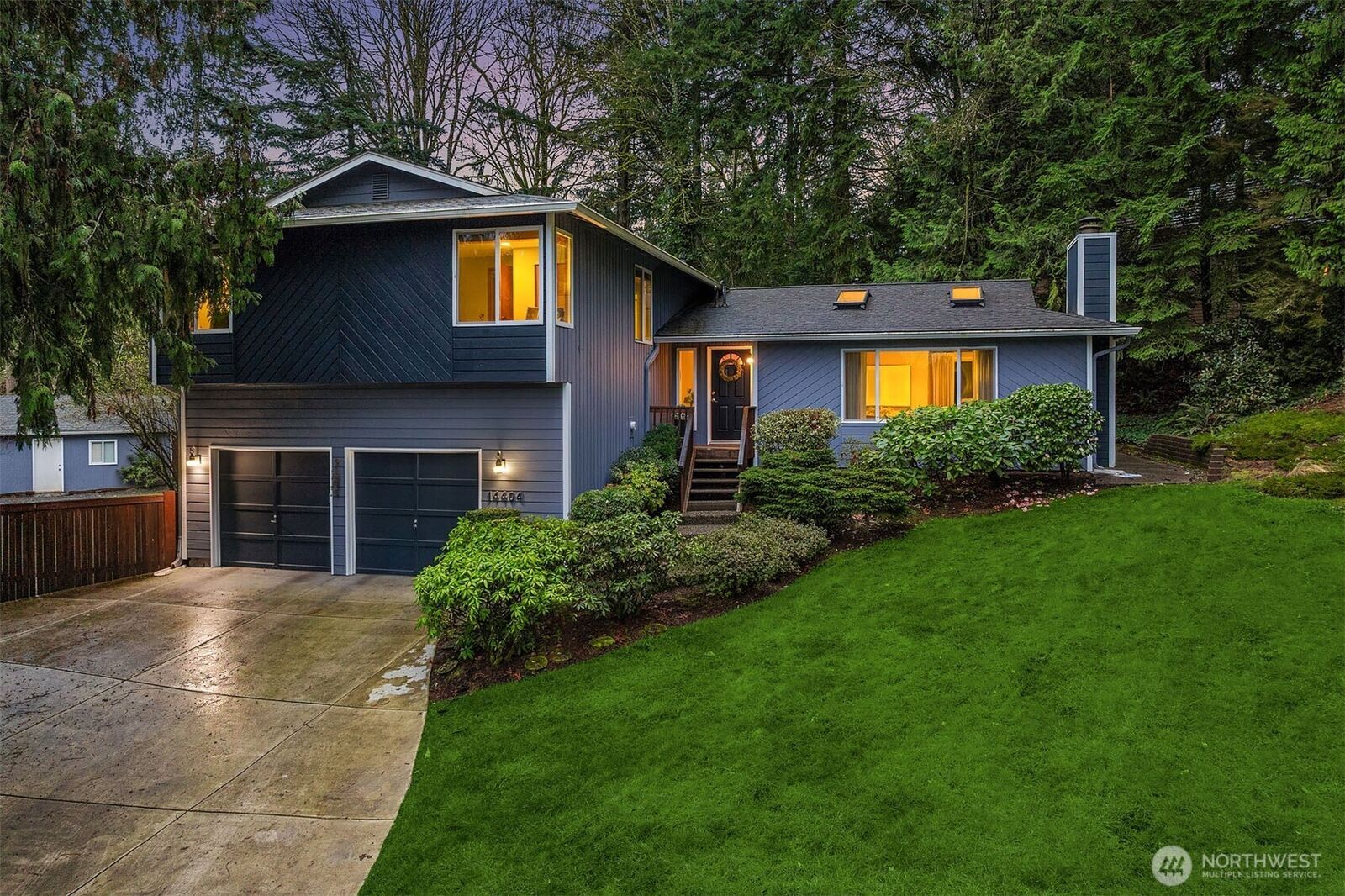 Property Photo:  14404  146th Place SE  WA 98059 