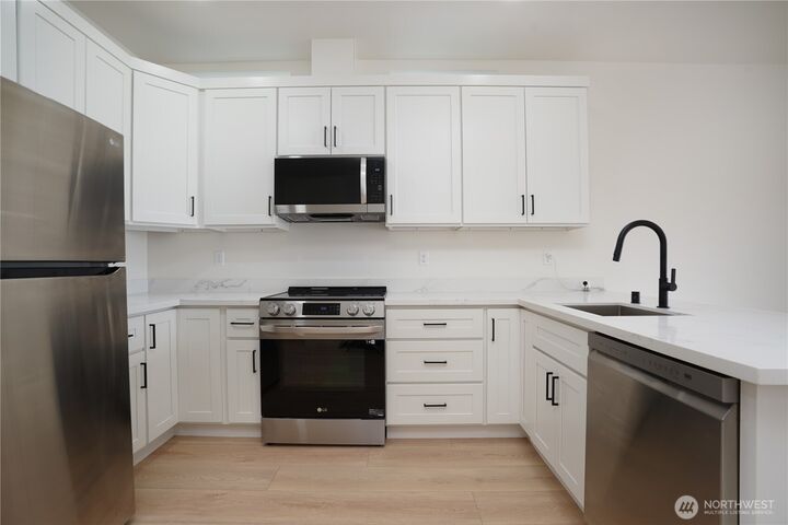 Property Photo: 1131 Fawcett Avenue A-D WA 98402