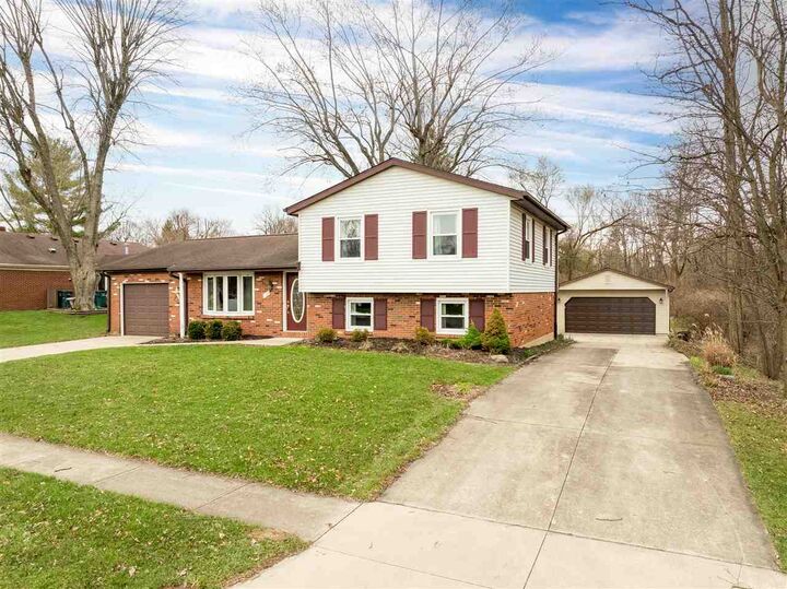 Property Photo:  1589 Oak Park Drive  IN 47374 