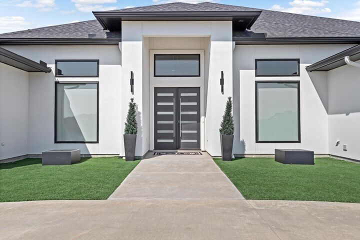 Property Photo:  7720 N Lakeside Dr  TX 77707 