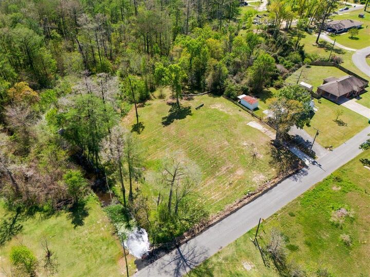 Property Photo: 1009 Green Road LA 70611