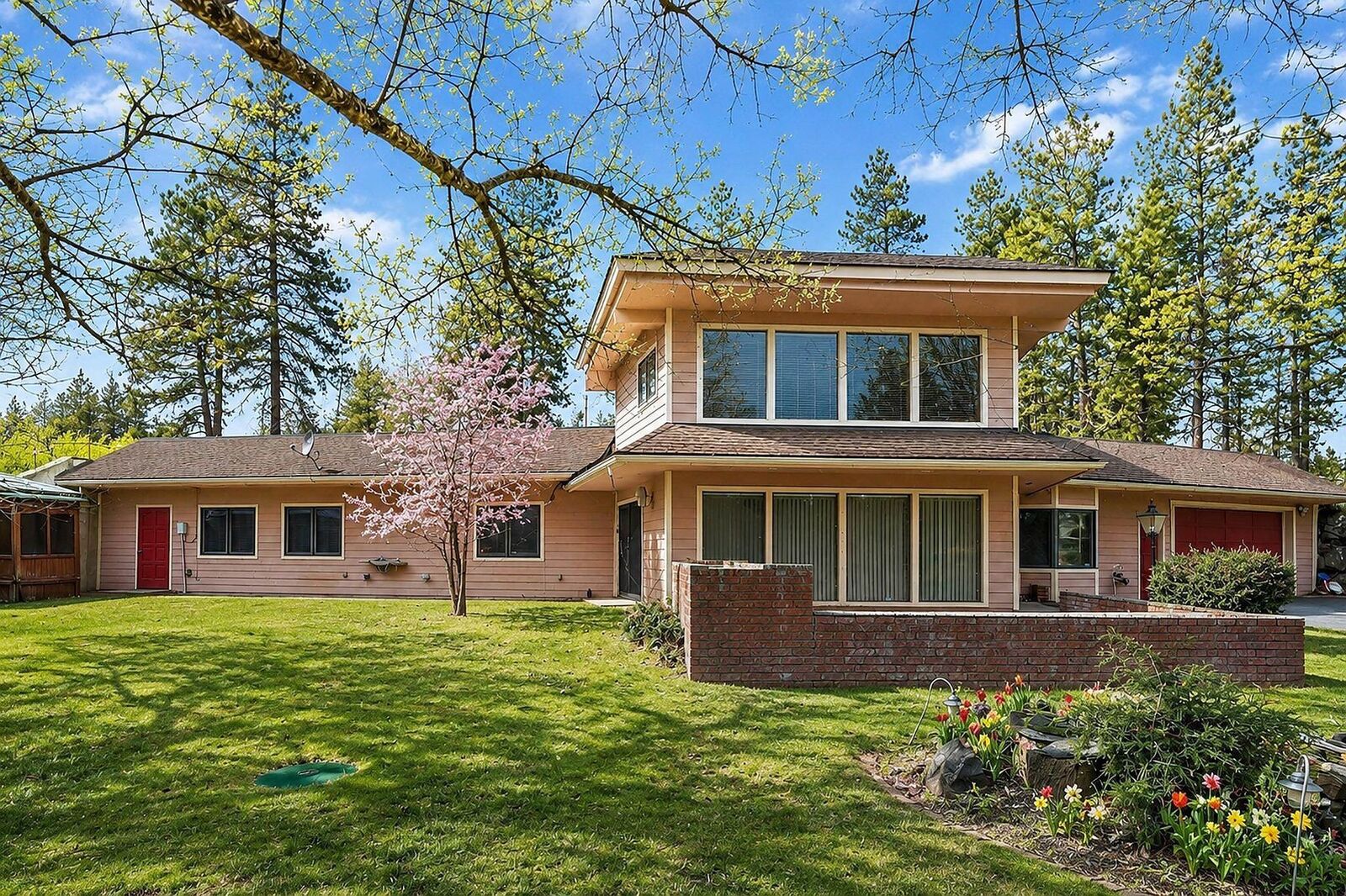 Property Photo:  15709 S Cheney Spokane Rd  WA 99004 