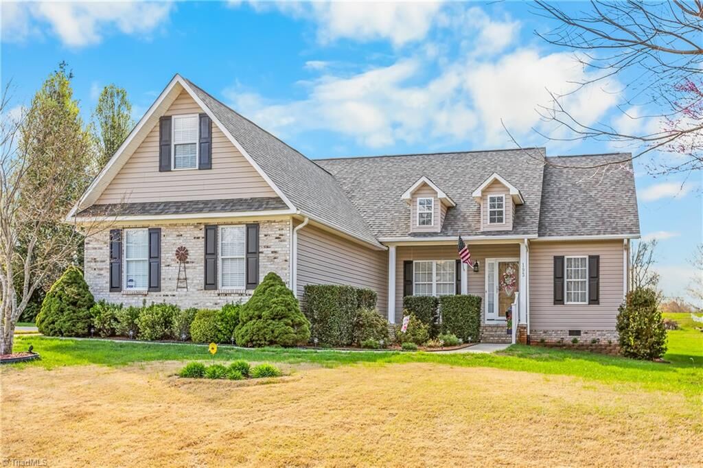 Property Photo: 193 Greenfield Road NC 27028