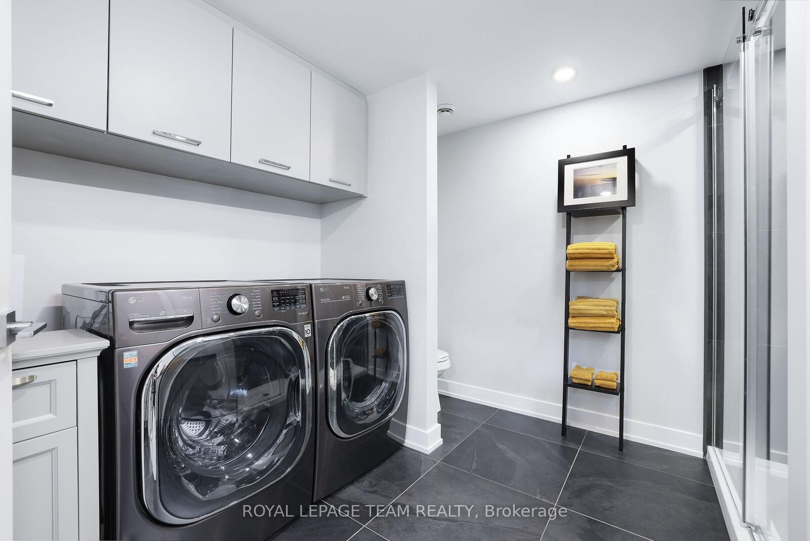 Property Photo: 406 Dore Street S ON K0A 1M0