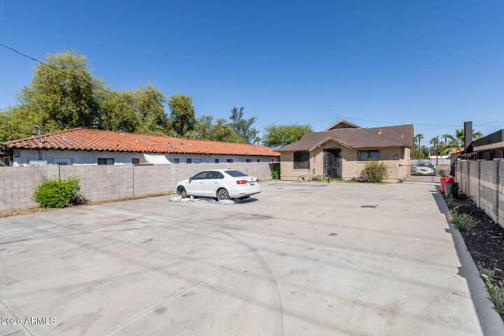 Property Photo:  1313 W McDowell Road W 2  AZ 85007 