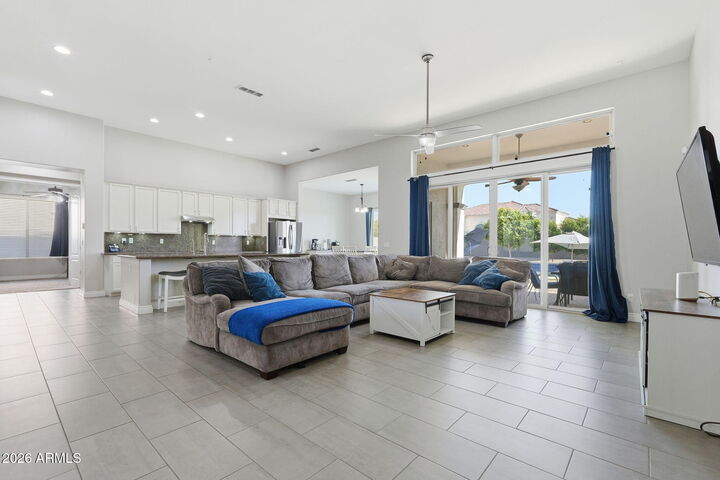 Property Photo:  2997 E Wildhorse Drive  AZ 85297 