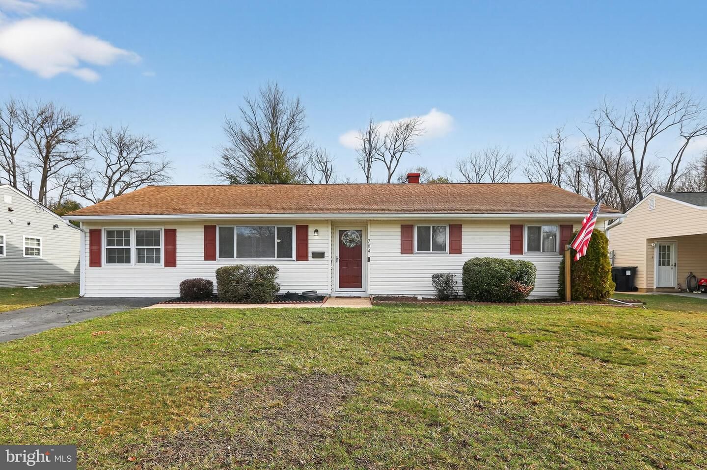 Property Photo: 704 Birchwood Drive DE 19713