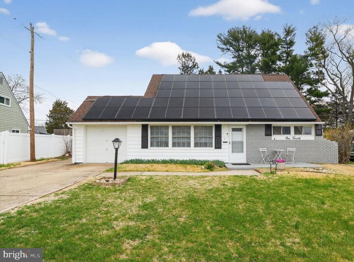 Property Photo: 120 Vermont Lane PA 19054