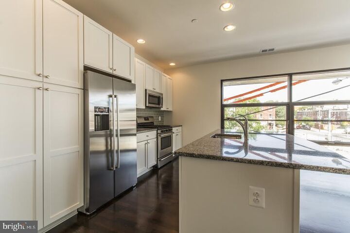 Property Photo:  600 S 24th Street 210  PA 19146 