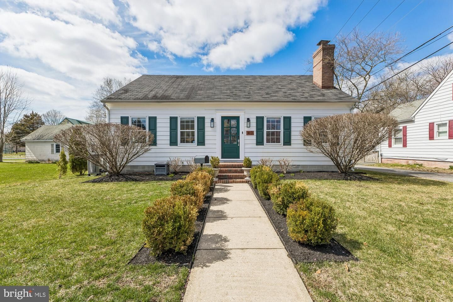 Property Photo: 417 S Aurora Street MD 21601