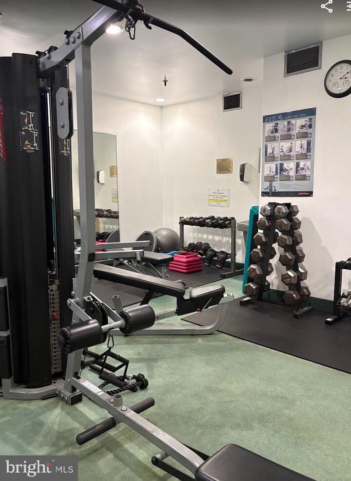 Property Photo: 6300 Stevenson Avenue 214 VA 22304