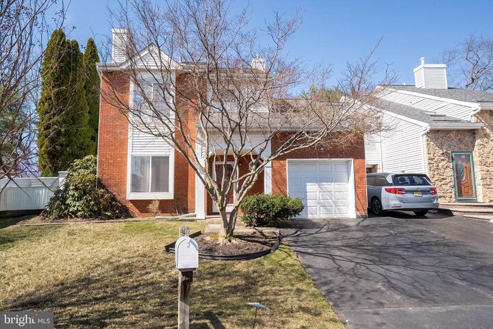 Property Photo:  62 Woodland Way  NJ 08810 