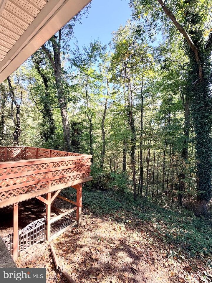 Property Photo: 9513 Stevebrook Road VA 22032