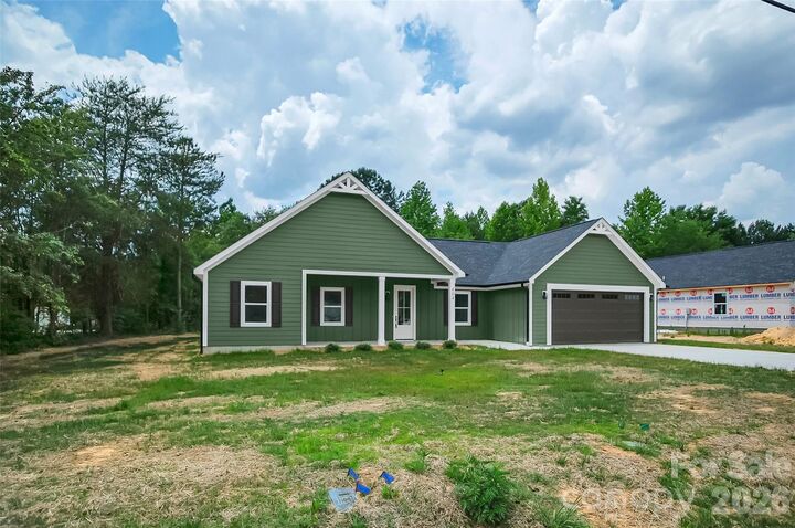 Property Photo: 404 Jc Dellinger Road NC 28021