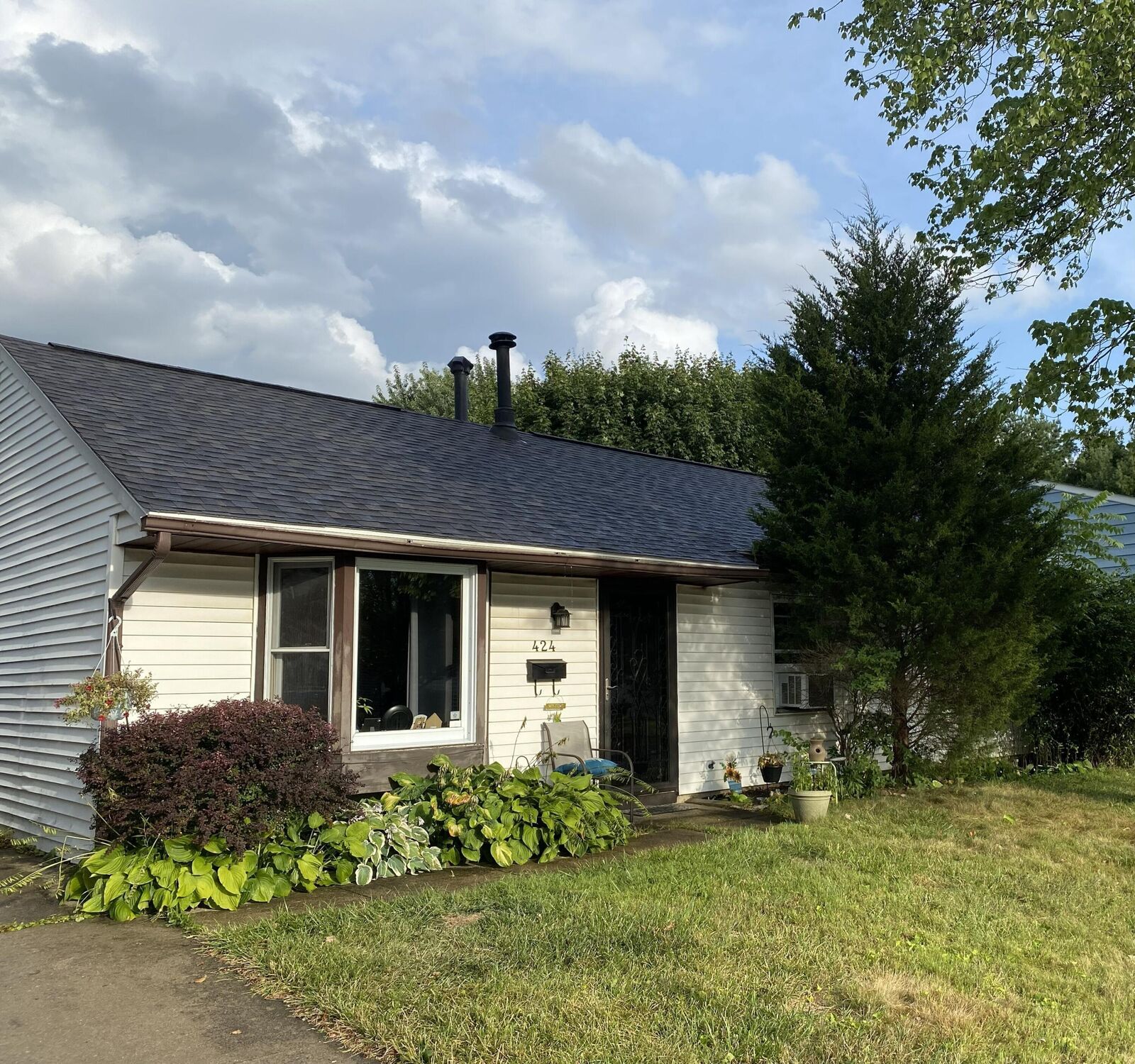 Property Photo:  424 Lincolnshire Road  OH 43230 