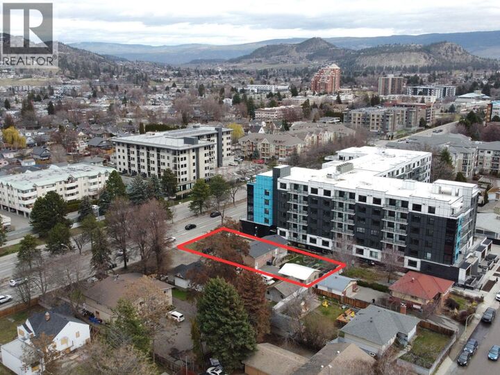 Property Photo: 787-789 Harvey Avenue BC V1Y 6E2