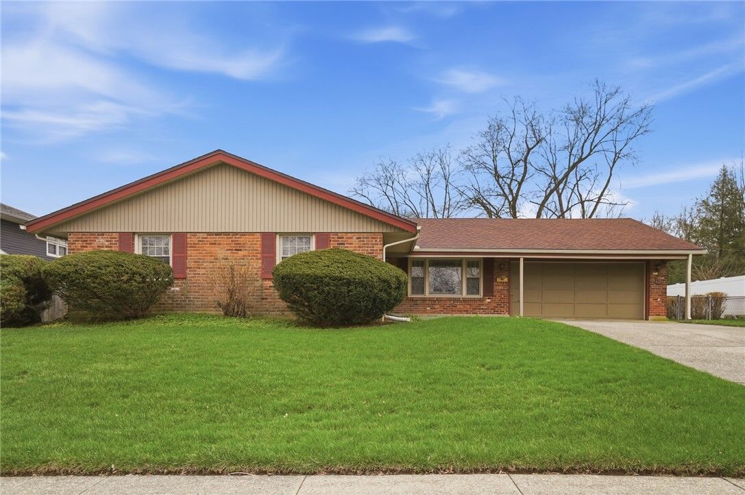 Property Photo: 428 Cherrywood Dr. OH 45324