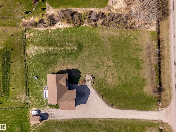 Property Photo: 63210 Rge Rd 423 AB T9M 1N2