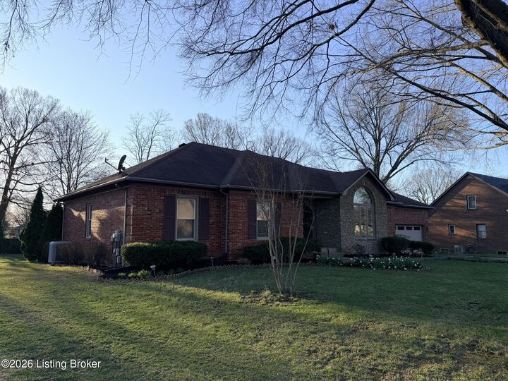 Property Photo: 4202 Rivanna Dr KY 40299