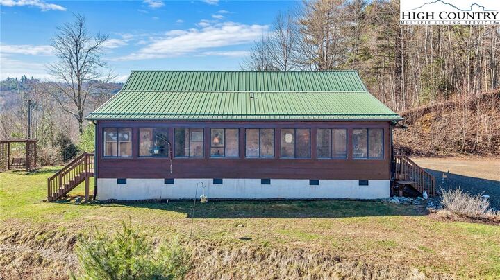 Property Photo:  619 Falcon Ridge Drive  NC 28694 