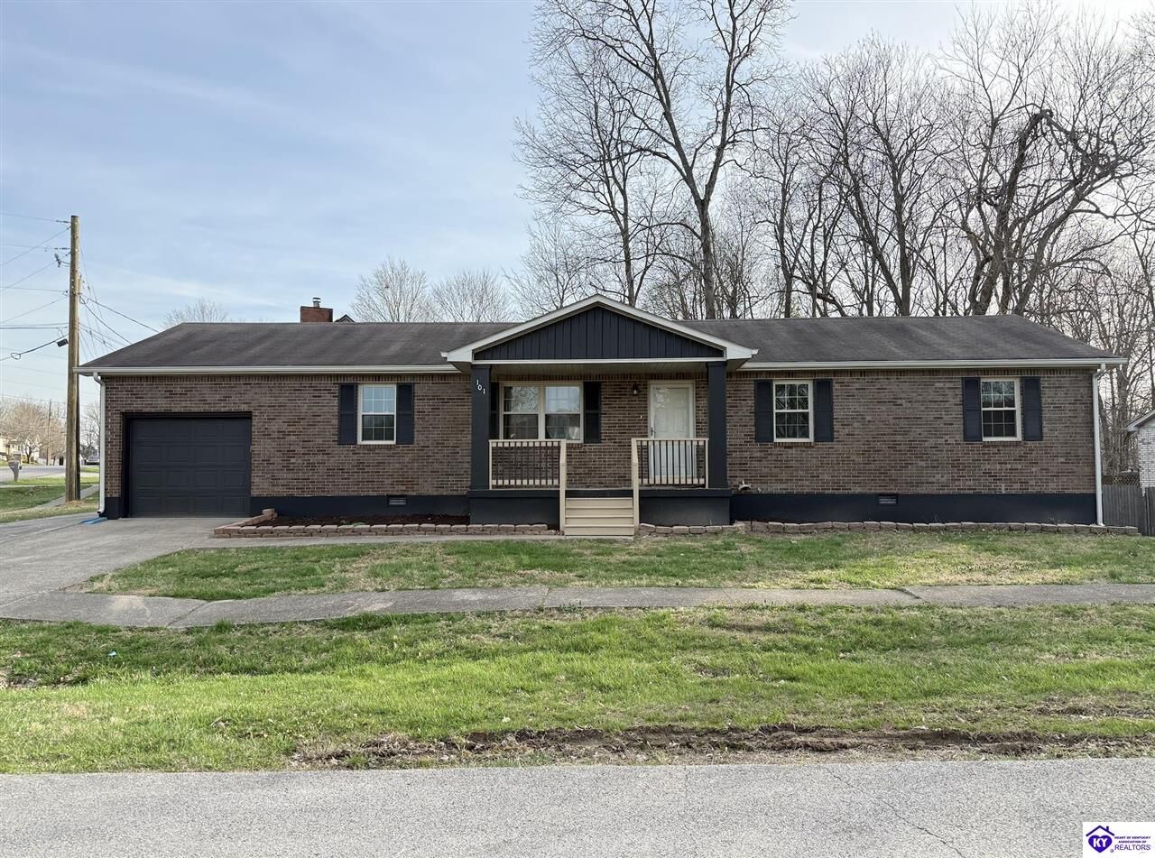 Property Photo:  101 Amanda Court  KY 42701 