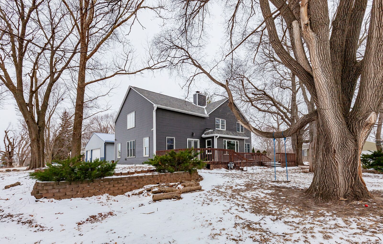 Property Photo:  2005 N Dakota Avenue  IA 50014 