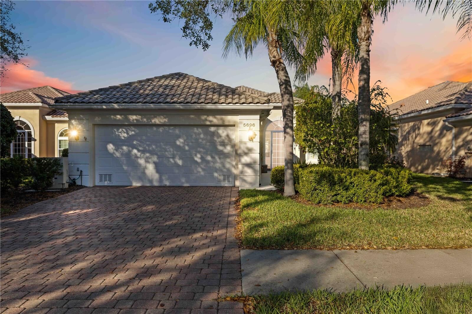 Property Photo:  5696 Ferrara Drive  FL 34238 