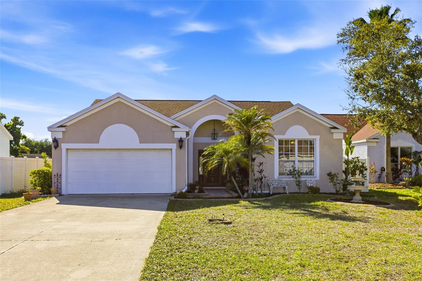 Property Photo: 5512 47th Court E FL 34203