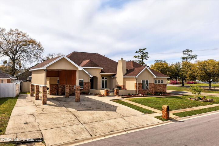 Property Photo: 20185 Belle Vue Circle MS 39540