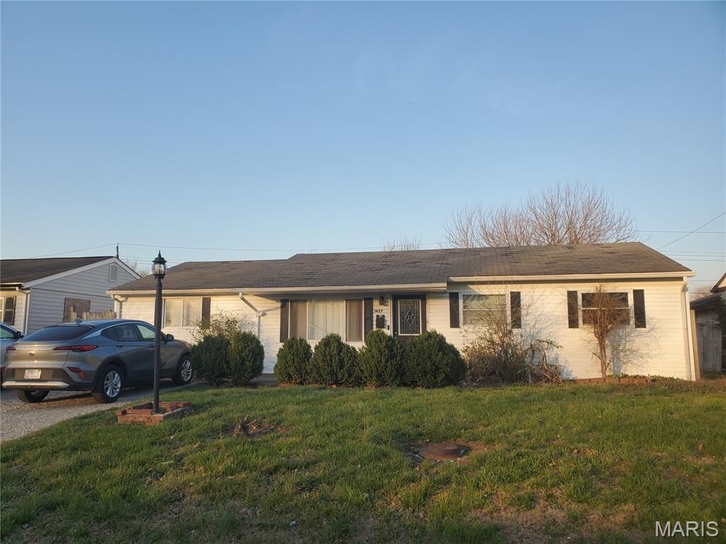 Property Photo: 1427 Williams Street IL 62206