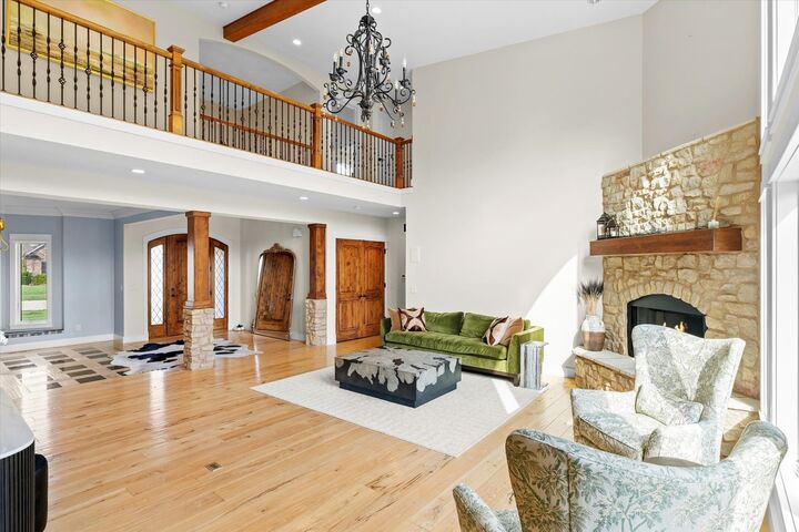 Property Photo:  1610 Briarwood Lane  IL 61853 