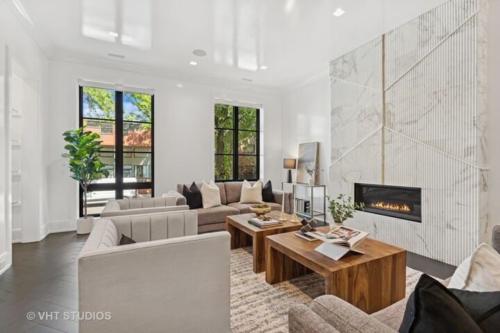 Property Photo: 1878 N Orchard Street IL 60614