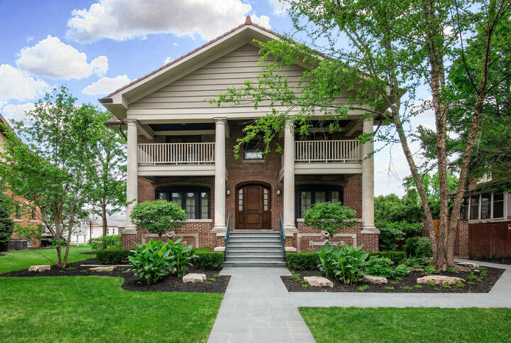 Property Photo:  711 Jackson Avenue  IL 60305 