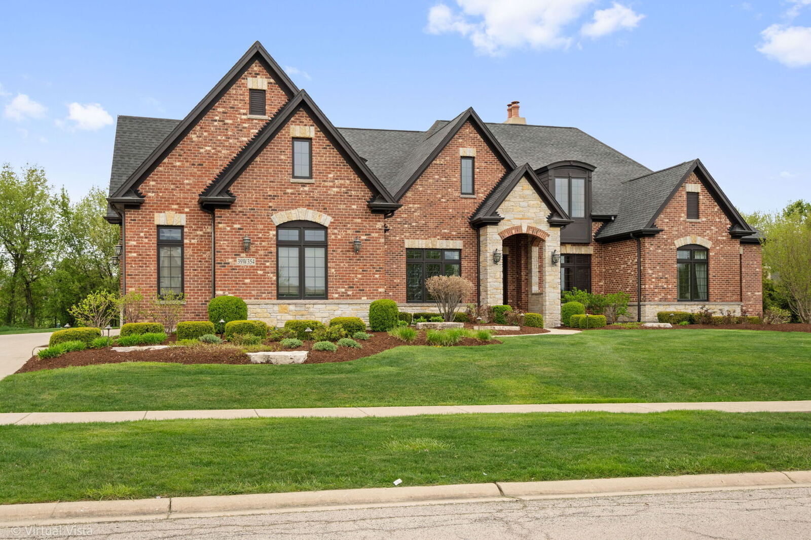 Property Photo:  39W354 Long Meadow Lane  IL 60175 