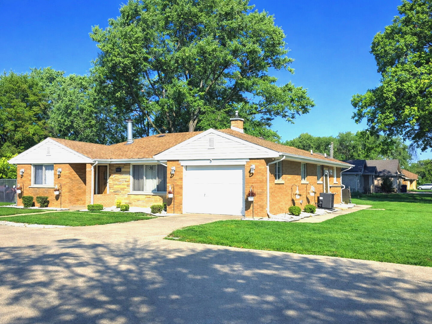 Property Photo: 3904 W 137th Street IL 60418