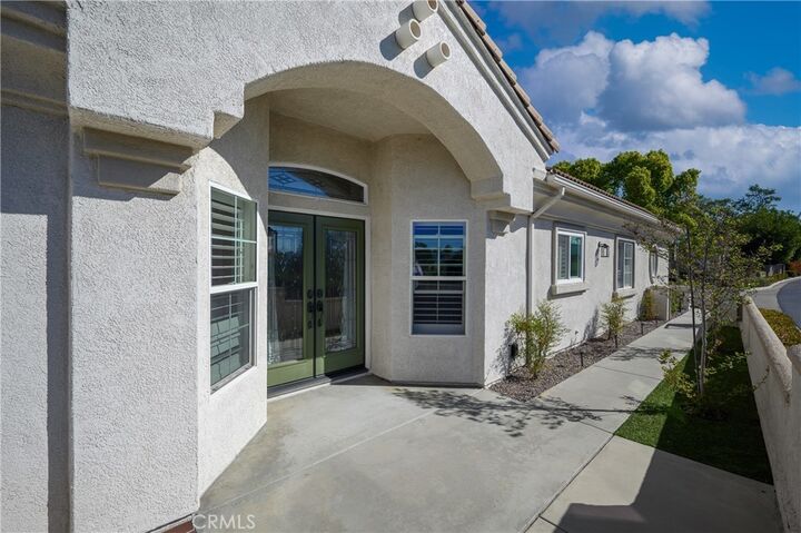 Property Photo:  40141 Corte Calanova  CA 92562 